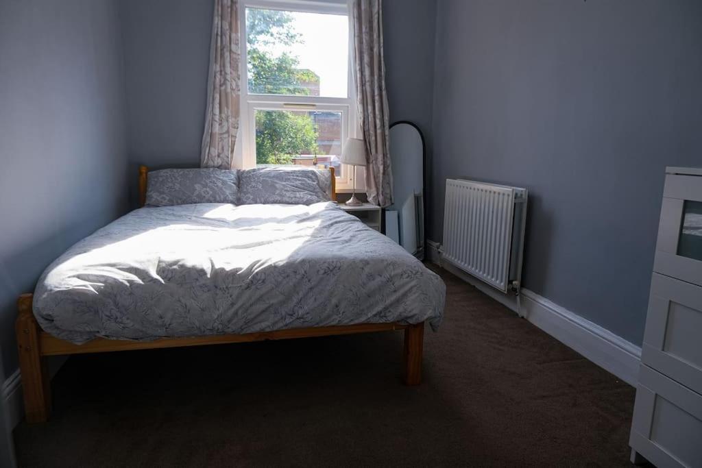 4 Bedroom House In Turnpike Lane/Wood Green London Eksteriør billede